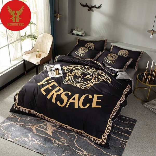 Gianni Versace Black Back Ground Luxury Gold Pattern Brand High-End Home Decor Bedding Set
