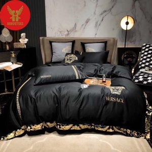 Gianni Versace Black Background Luxury Small Gold Pattern Brand High-End Home Decor Bedding Set