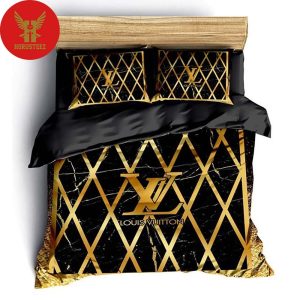 Louis Vuitton, Louis Vuitton Bedding Set Golden Black Fashion Luxury Brand Fashion Merchandise Bedding Set