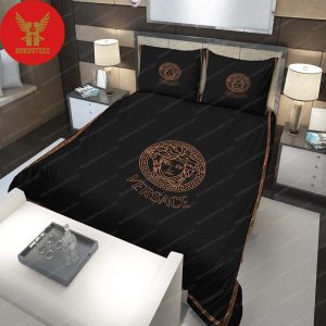 Luxury Versace Logo Brands Black And Gold Pattern Merchandise Bedding Set