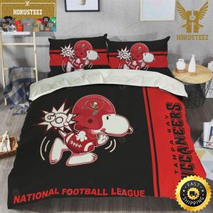 NFL Tampa Bay Buccaneers Black Red Snoopy King And Queen Luxury Bedding Set